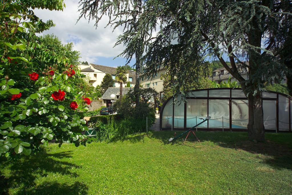 Hotel Du Lion D'Or Entraygues-sur-Truyere Exterior photo